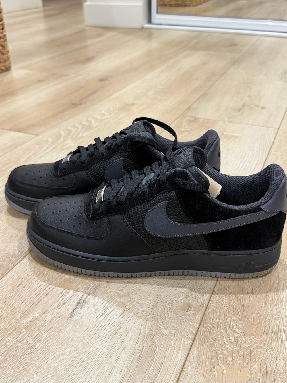Nike Air Force 1 Premium- brand new